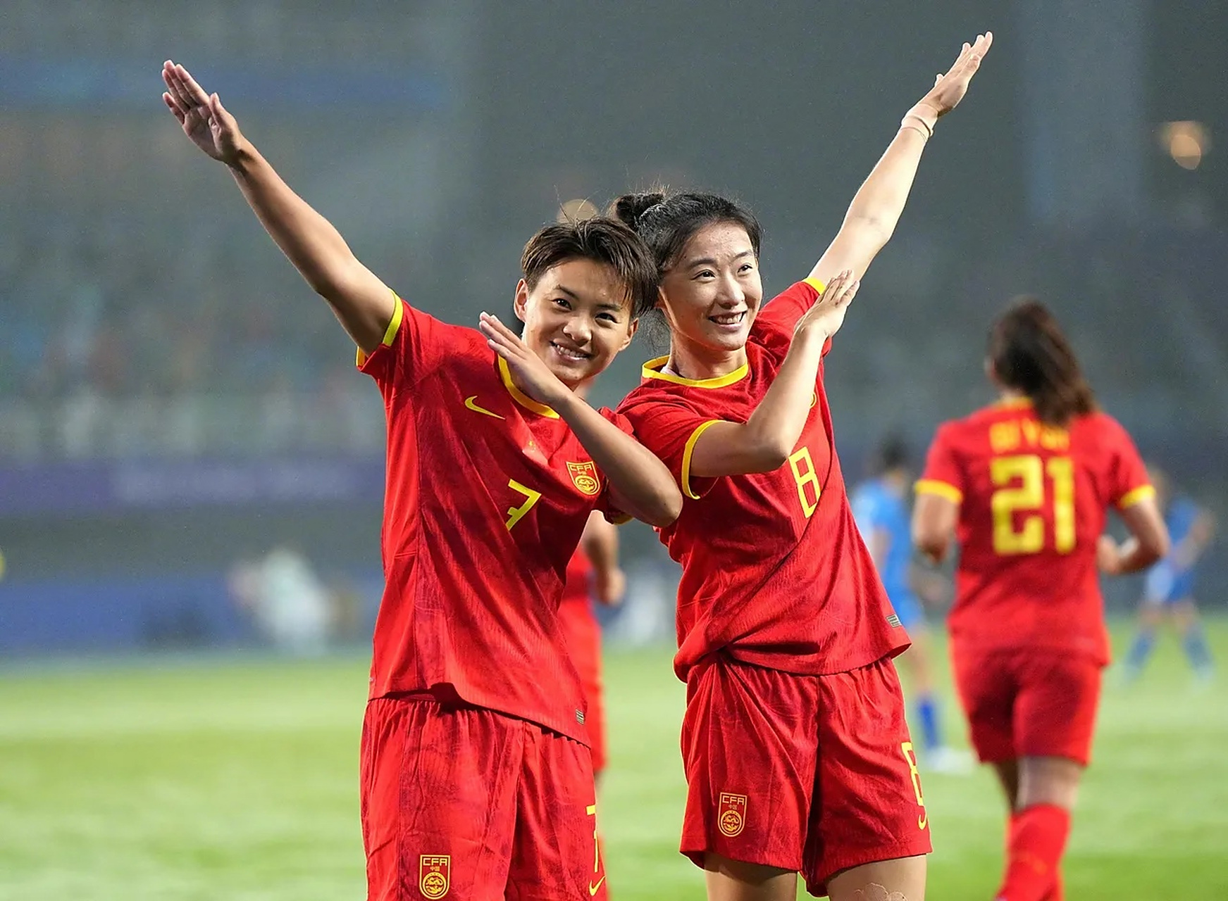 同乐城娱乐-国际女子足球赛中，中国队获得关键胜利