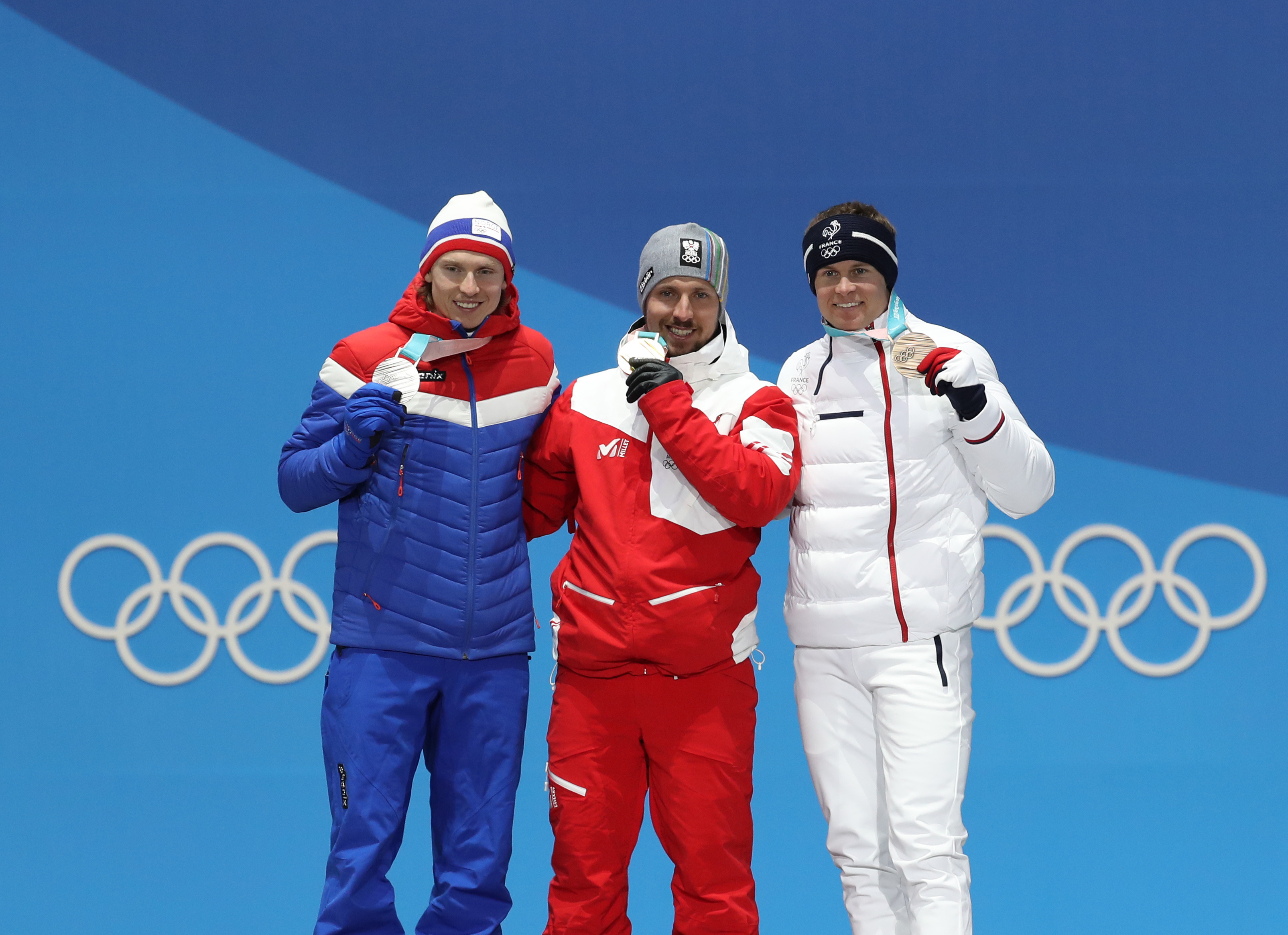 包含奥地利男子滑雪运动员飘逸姿态,登上领奖台的词条 包含奥地利男子滑雪运动员飘逸姿态,登上领奖台的词条