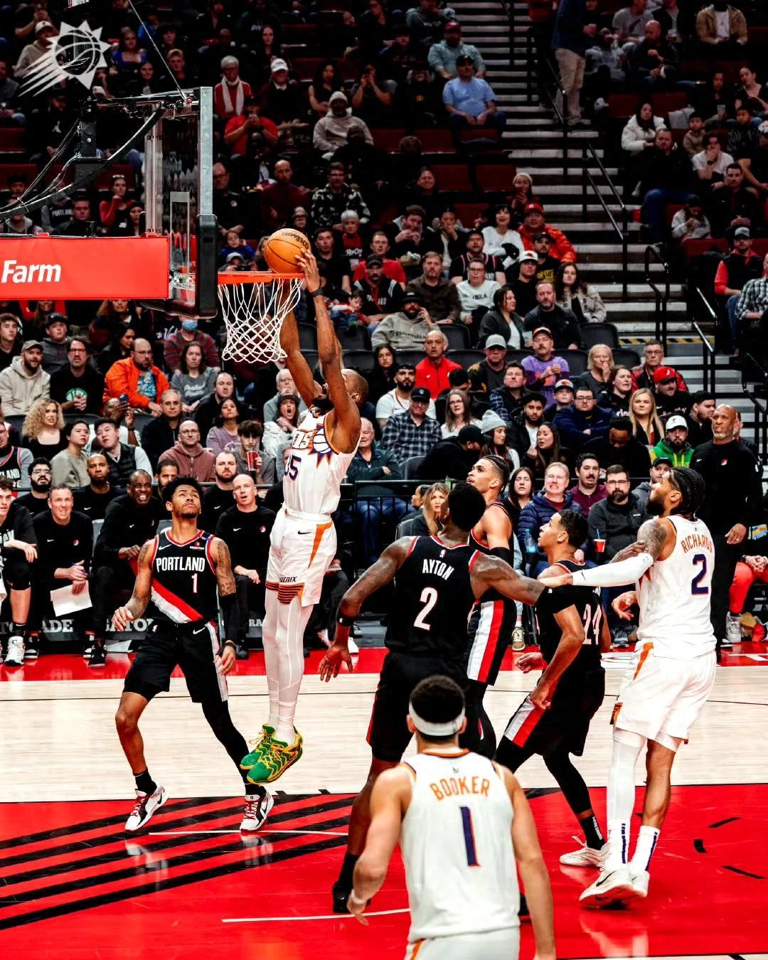 开拓者主场大胜，取得连胜佳绩