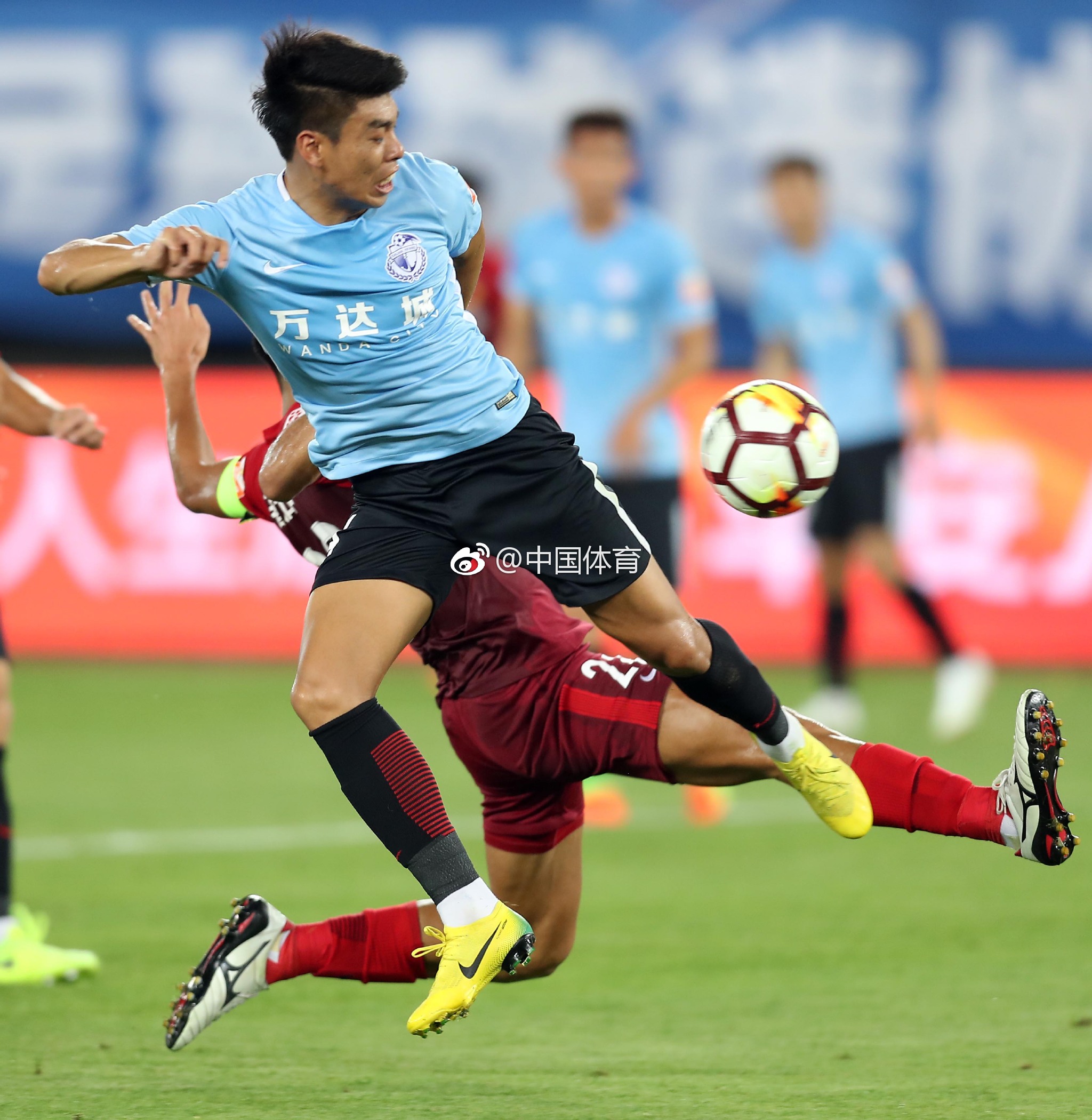 大连一方誓死捍卫主场保持领先 大连一方誓死捍卫主场保持领先