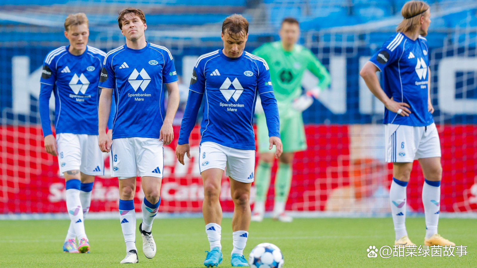 法国队客场战平挪威保持领先优势 法国队客场战平挪威保持领先优势