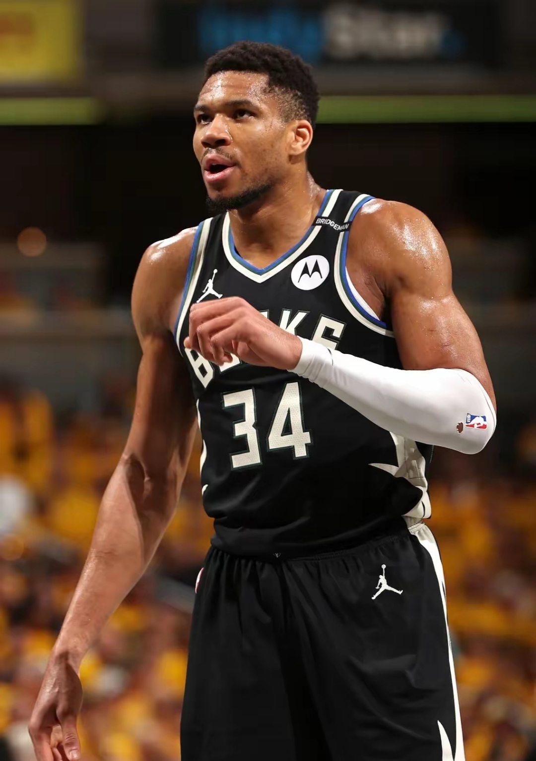 同乐城vip注册-雄鹿取胜爵士，字母哥豪气出击语重心长