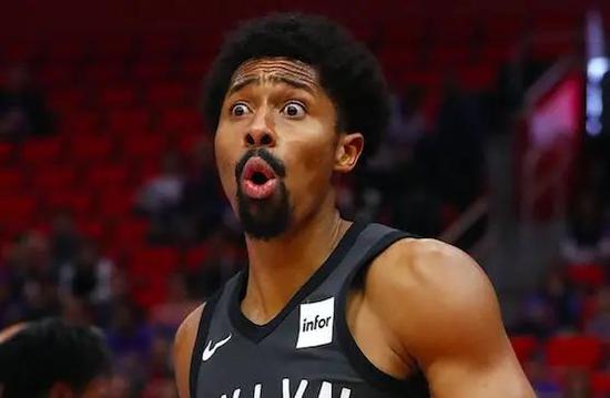 包含鹈鹕队前锋接受手术赛季报销的词条