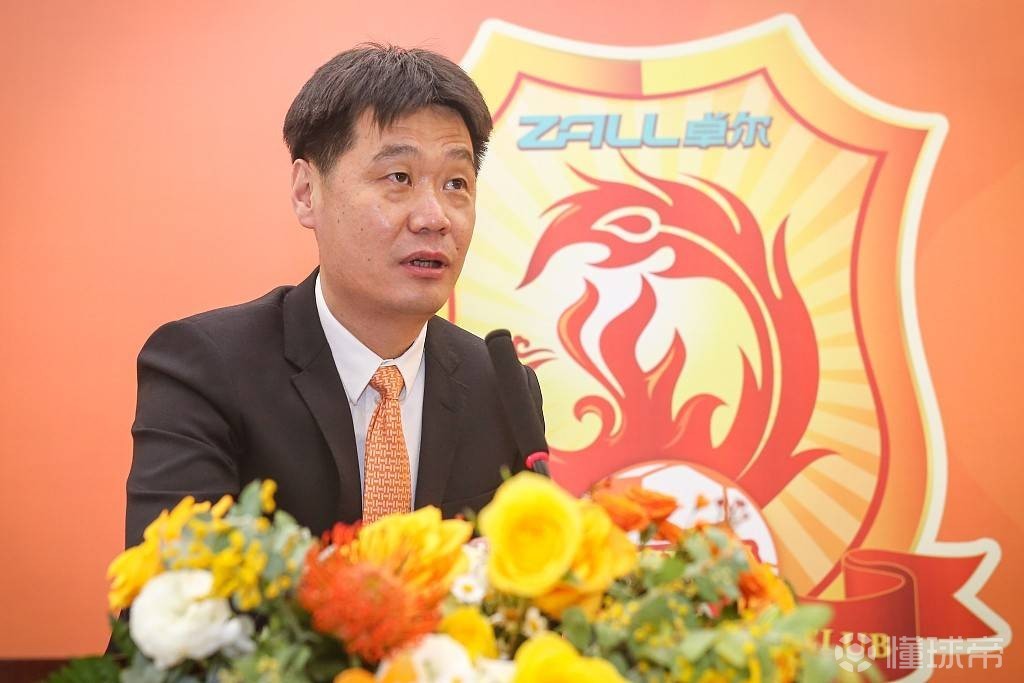 武汉卓尔新帅上任，期待改变战绩