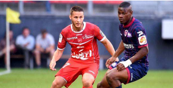 同乐城入口-瓦朗谢纳队签下新后卫，增强实力的简单介绍